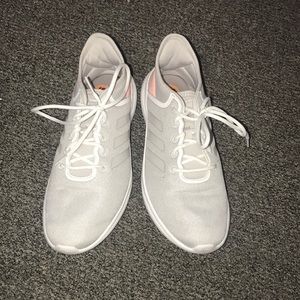 Adidas cloud foam shoes